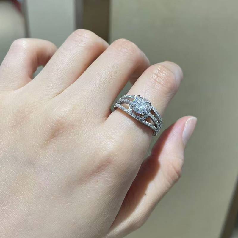 三世情缘Women's RingS925银镀白金定制选款主石Moissanite1.0ct/副石高碳钻